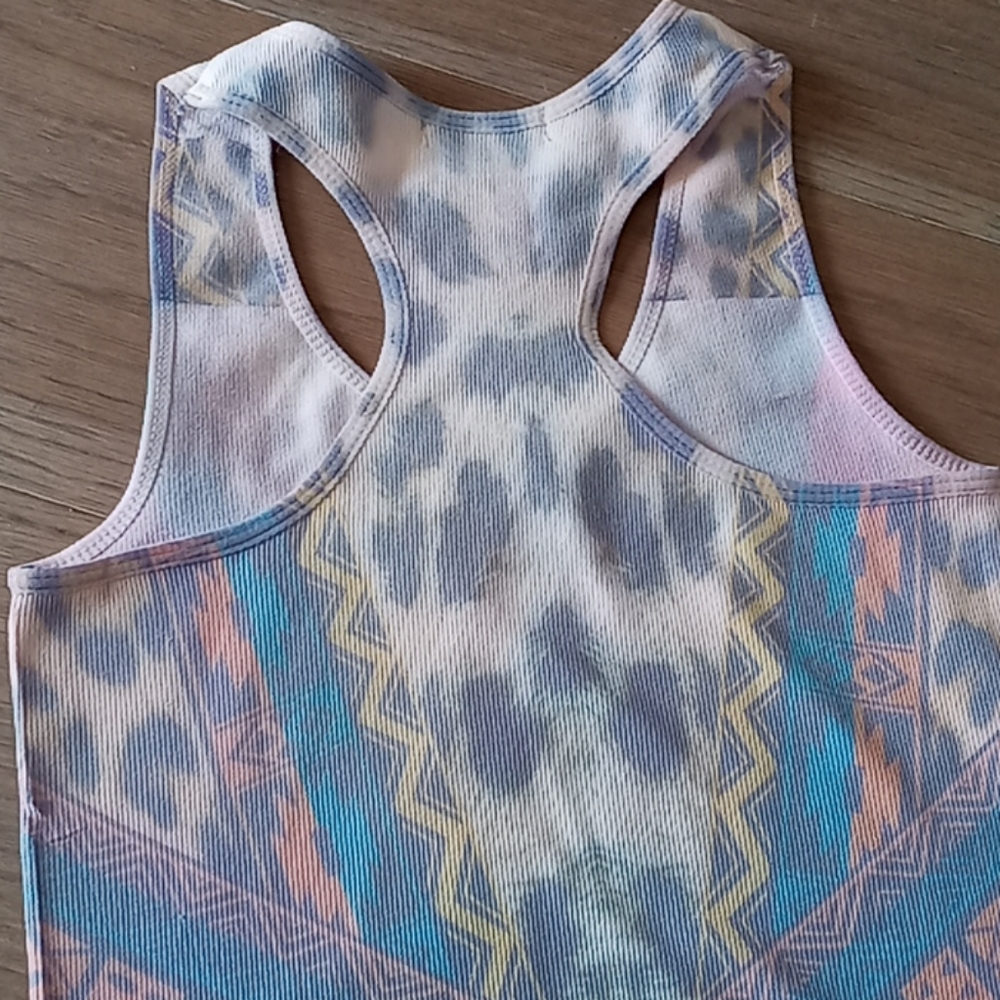 F&F Tank Top - Picture 7 of 8